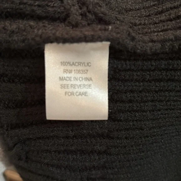 Evereve Open Shoulder Turtleneck Sweater - Picture 5 of 8